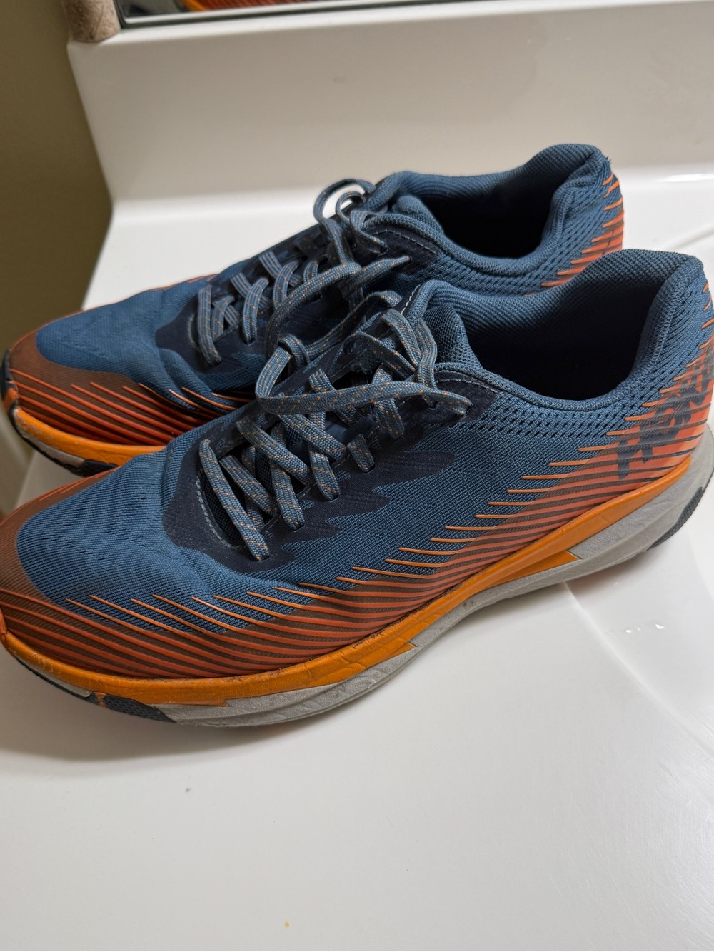 Hoka One One Mens 9.5 Torrent 2 Trail Running Shoes Blue Orange Real Teal 111049